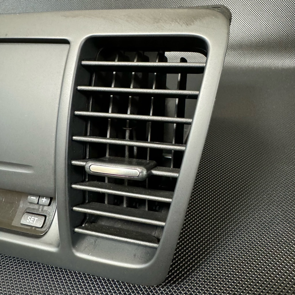 送料無料 レガシィ 純正 ディスプレイ付 センターパネル BP5 BP9