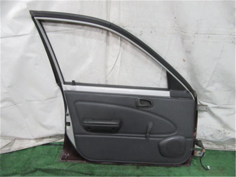  Toyota оригинальный Sprinter { CE106V } левая передняя дверь 67002-1A450 P60100-23001446