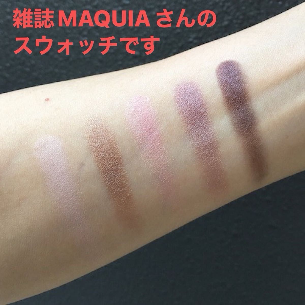 CHANEL レ ベージュ パレット ルガール 4 5g (ライト CHANEL レ ベージュ パレット ルガール 4 5g (ライト