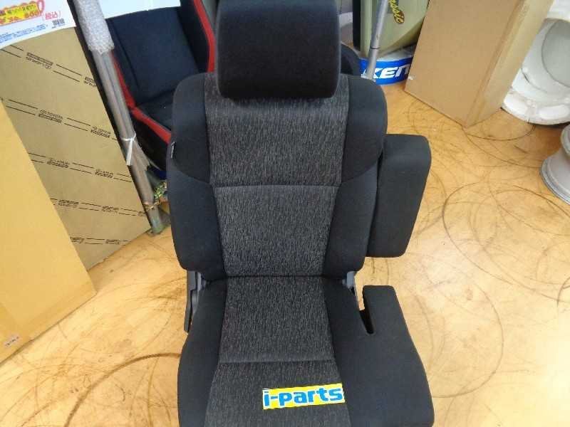 スペーシアカスタム(MK53)純正シート 右側 運転席側 シートヒーター付き 太田