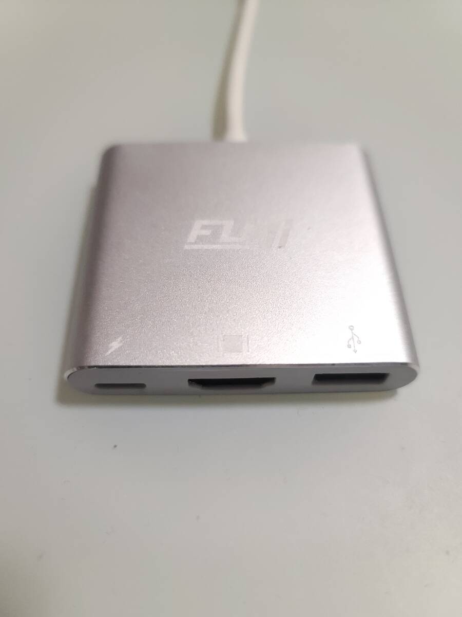 USB C HDMI adaptor 