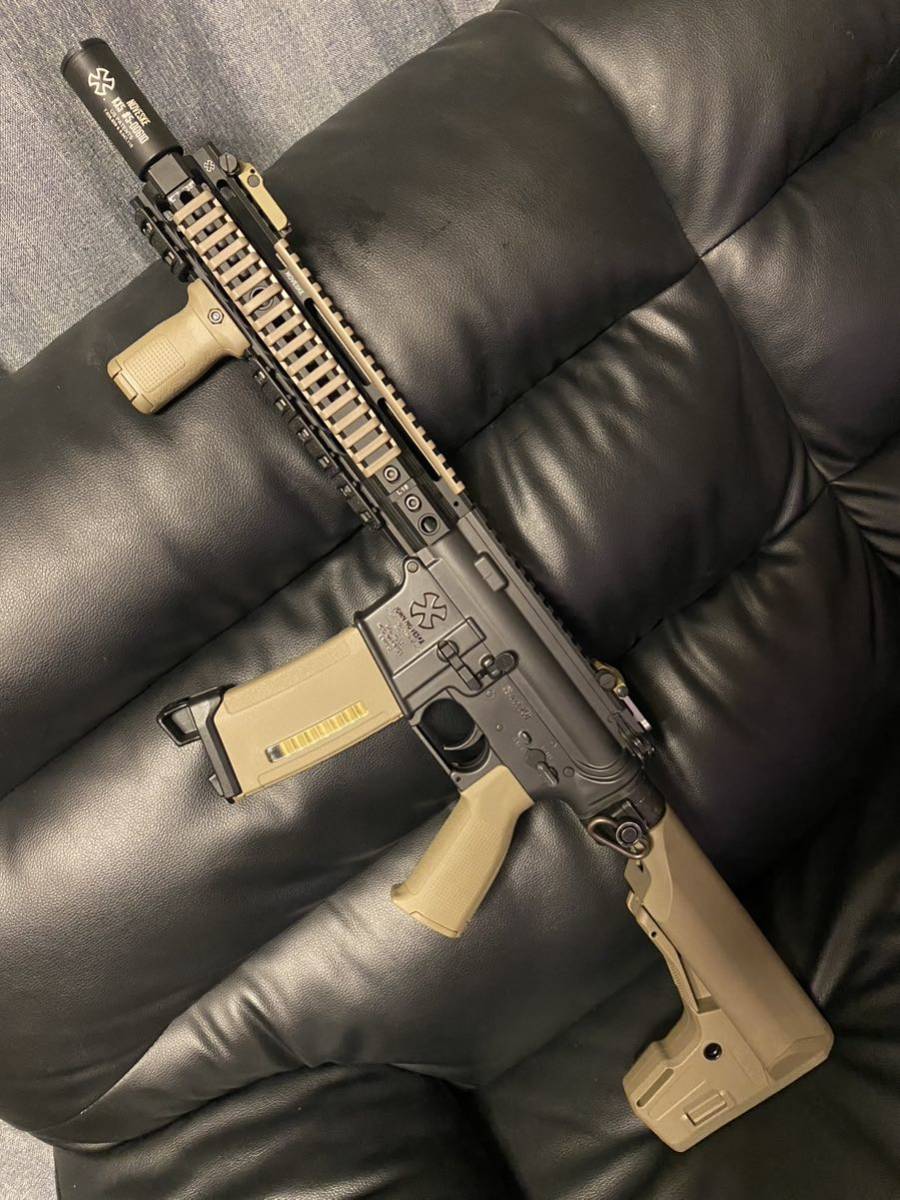 東京マルイ　マルイ　次世代電動ガン m4 CQB-R FDE カスタム _画像2