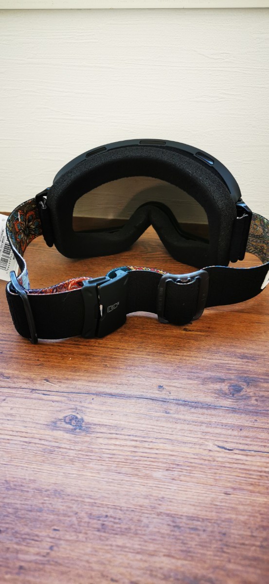 ラストチャンス!DICE SNOWBOARDING GOGGLES ダイス バンク スノーボード ゴーグル BK35573MBK 調光偏光ゴールドミラー レンズ 未使用_画像3