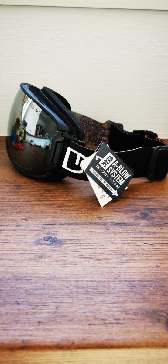 ラストチャンス!DICE SNOWBOARDING GOGGLES ダイス バンク スノーボード ゴーグル BK35573MBK 調光偏光ゴールドミラー レンズ 未使用_画像2