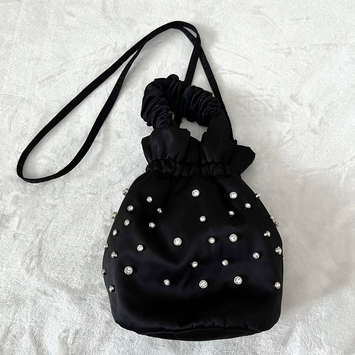 GANNI 2way巾着バッグ ビジュー ブラック 黒 ガニー ショルダー GANNI 2way巾着バッグ ビジュー ブラック 黒 ガニー ショルダー