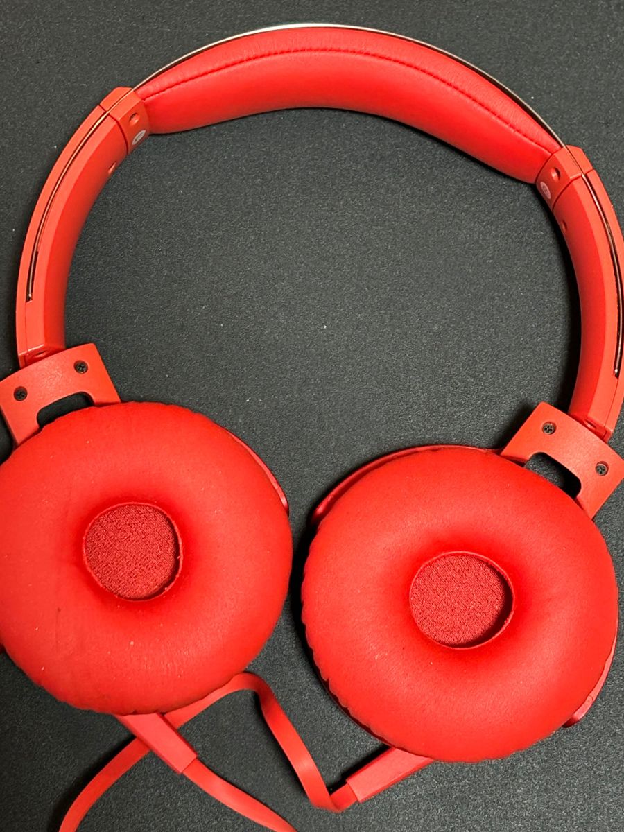 SONY ソニー　ヘッドホン　MDR-XB550 レッド　中古