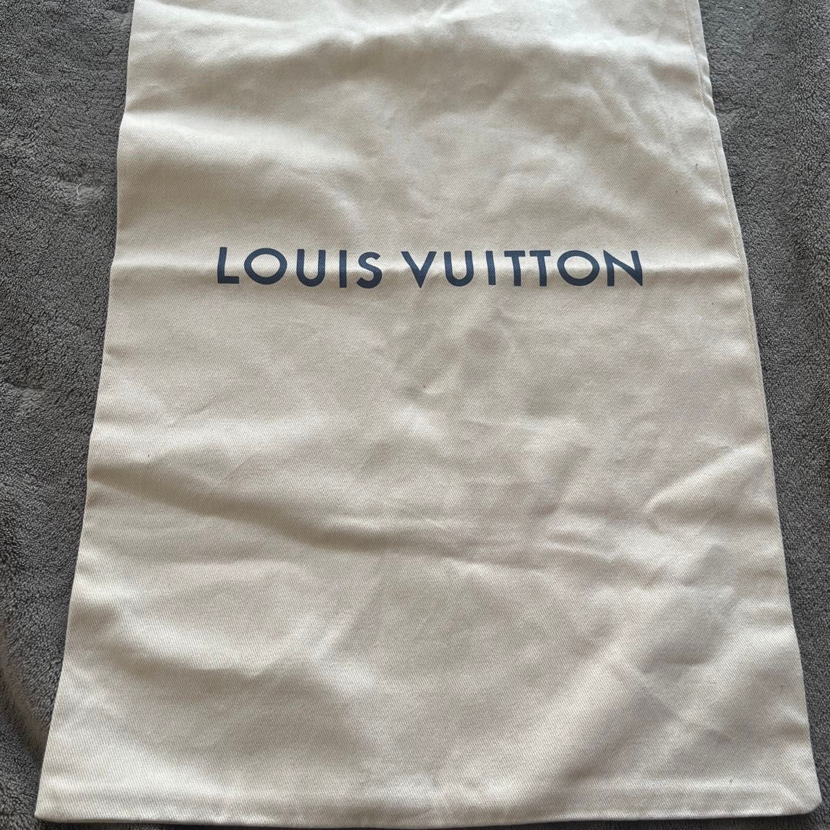 Louis Vuitton 保存袋(中)