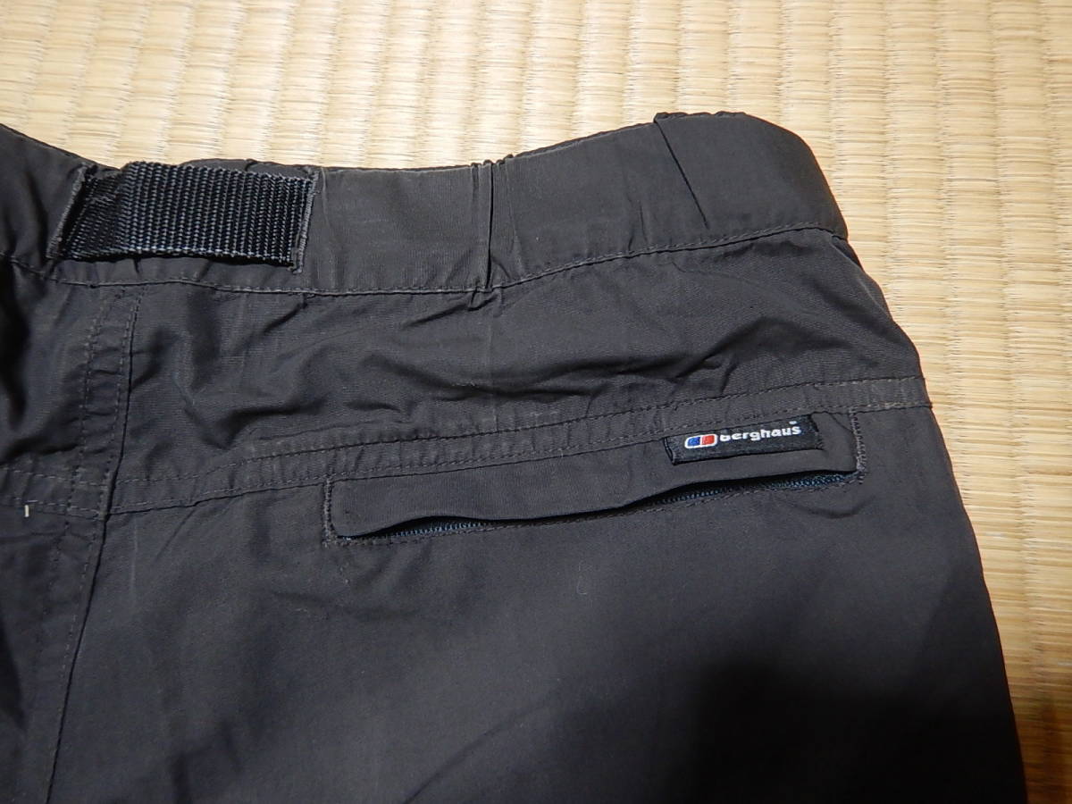 即決 バーグハウス（berghaus）トレッキングライトパンツ J0136 ベルト付き サイズ10:ウェスト70cm、股下約72cm