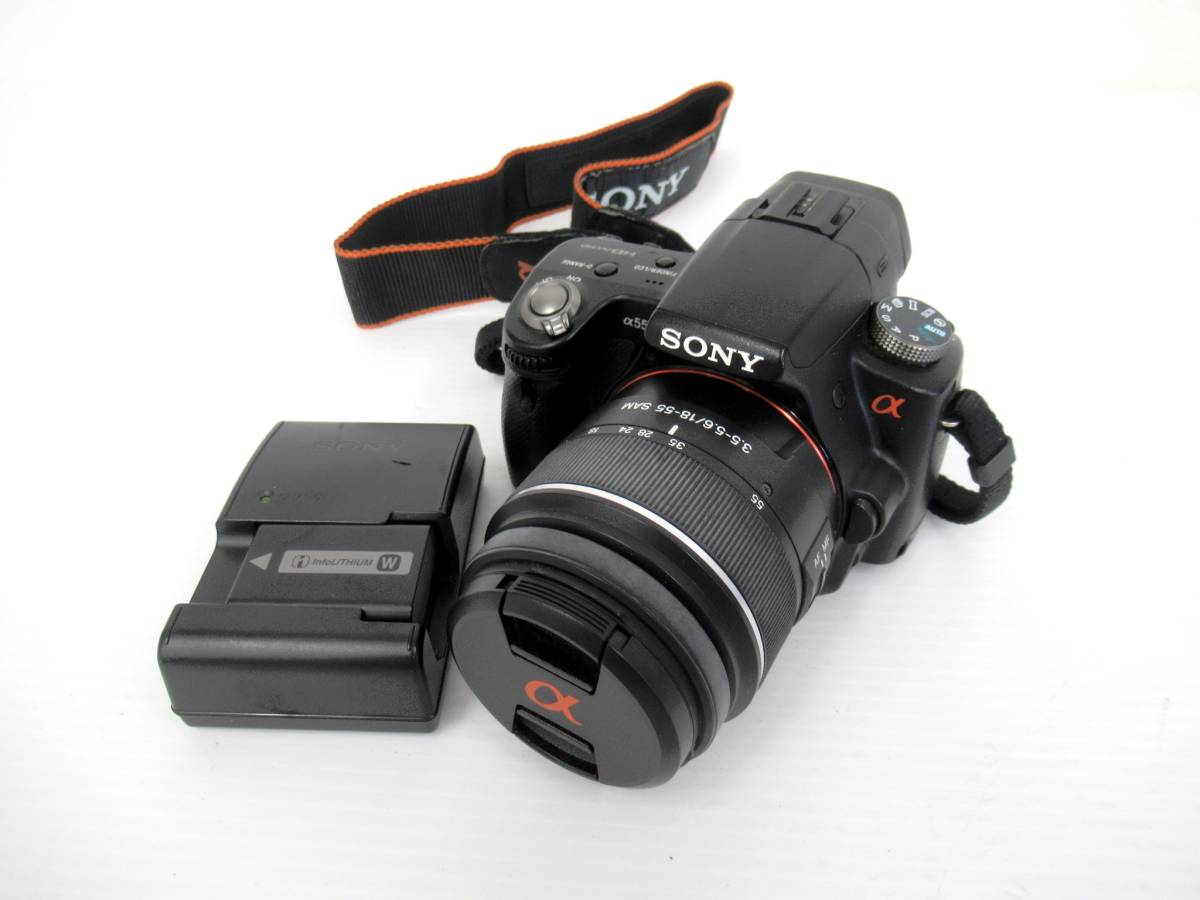 【SONY/ソニー】丑⑥62//α55/DT 3.5-5.6/18-55mm SAM/充電器、バッテリー付属//_画像1