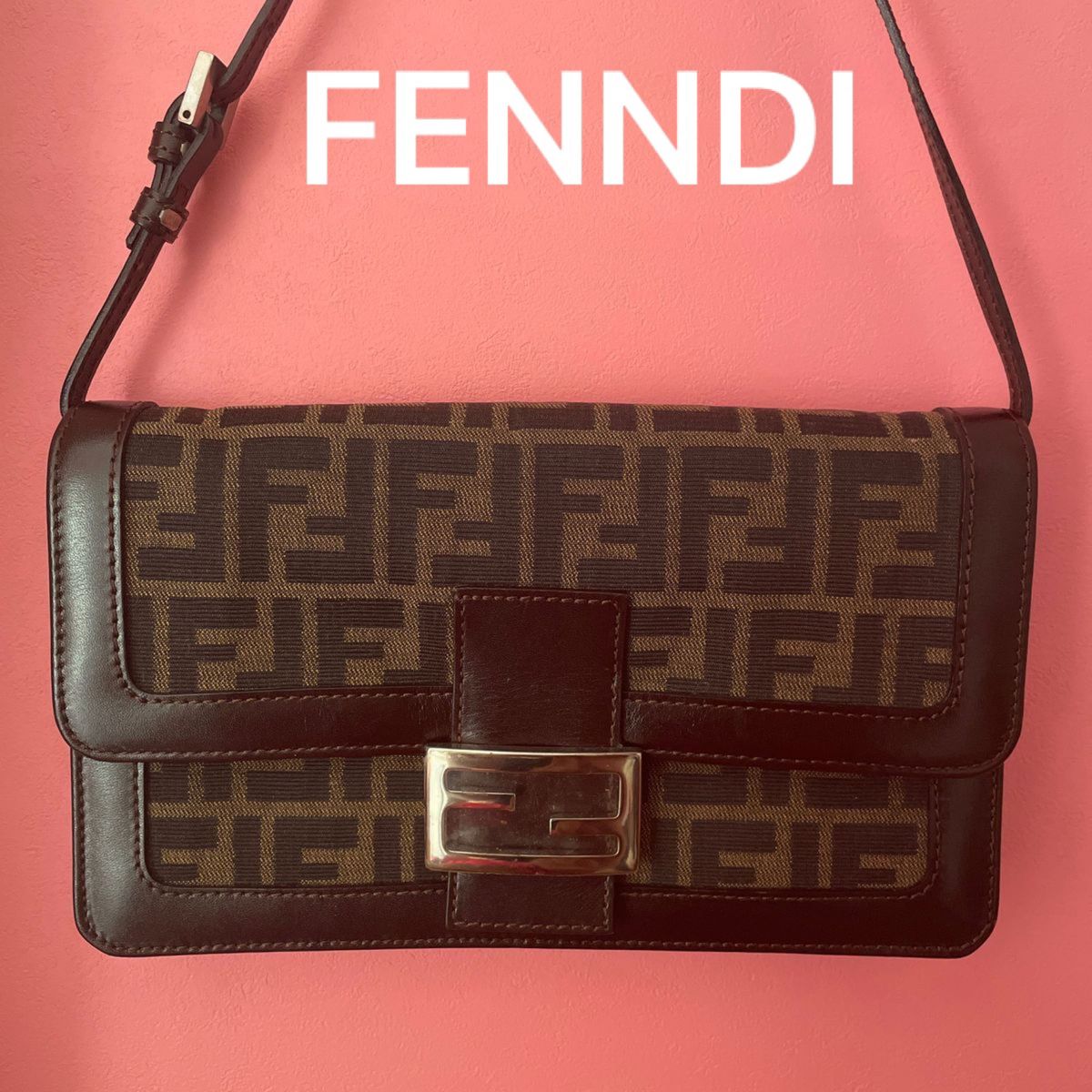 FENDI フェンディ　マンマバケット　ズッカ柄　トートバッグ　ショルダーバッグ