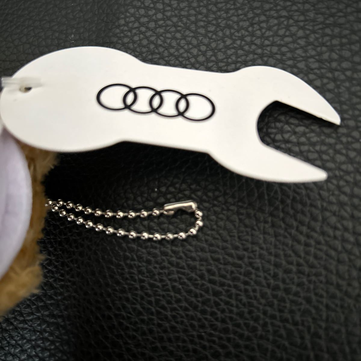 未使用★Audi アウディ　クマ　ベア　くま　キーホルダー　ぬいぐるみ　純正　正規品★ゴルフ_画像9