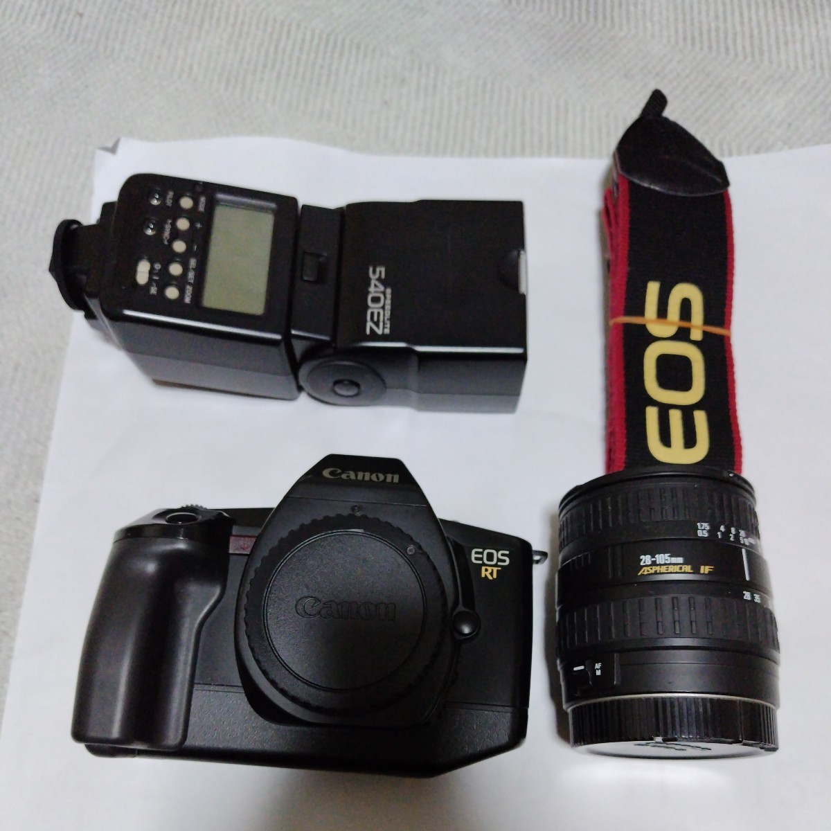 Canon フィルムカメラEOS RT 　シグマ 28-105mm SPEEDLITE 540EZ_画像1