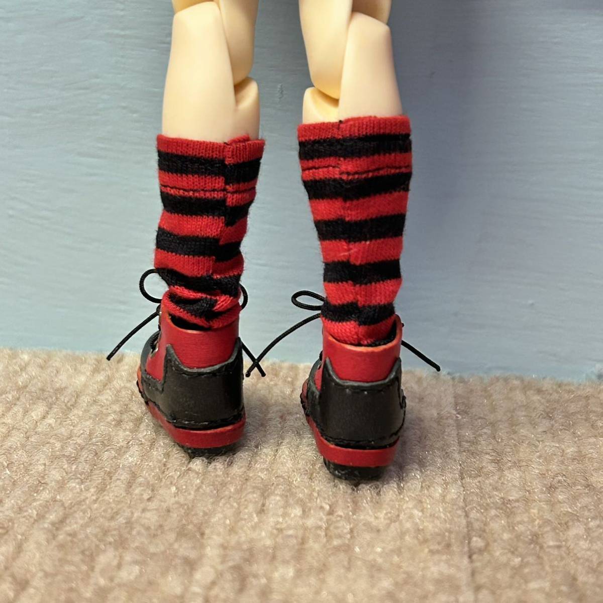 Blythe outfit of 靴 猫 レザー シューズ ネオブライス 赤×黒 革 ブライス 1/6サイズ doll_画像8