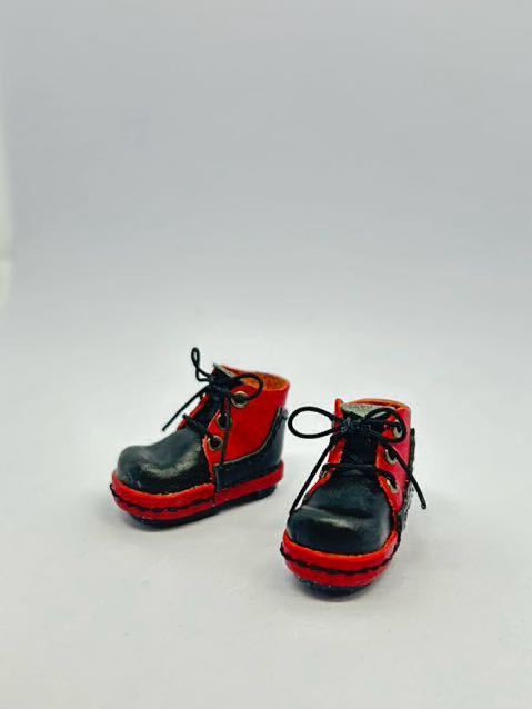 Blythe outfit of 靴 猫 レザー シューズ ネオブライス 赤×黒 革 ブライス 1/6サイズ doll_画像5