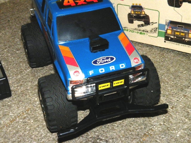 x品名x 昭和レトロ年代品 NIKKO ニッコー セミデラコン 1/18 フォード レインジャー 4WD ラジコン1983年 日本製♪四駆オフロード車おもちゃ_画像5