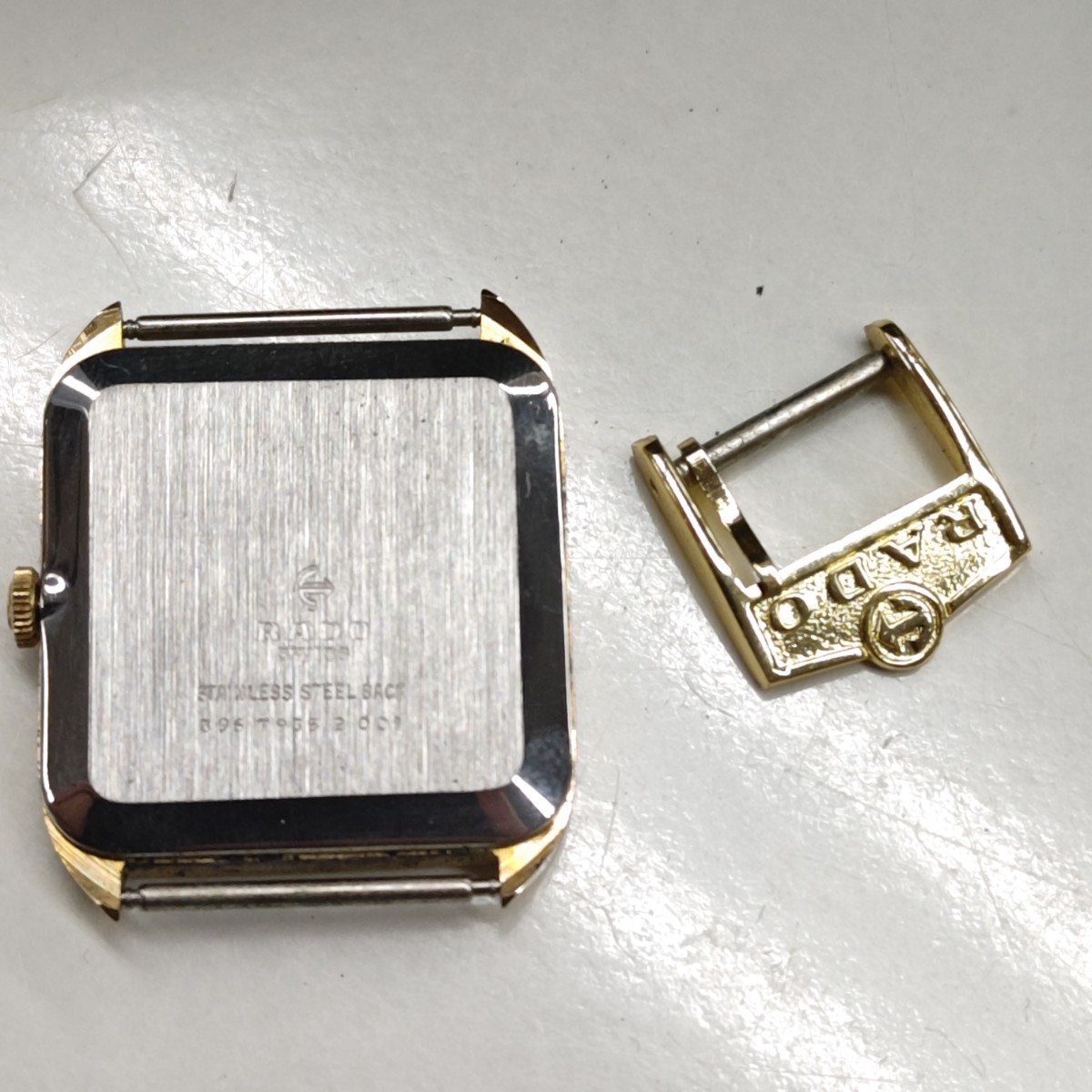 RADO ラドー　396 7935 2 0 01 cal.704 箱、保証書あり　 手巻き ゆうパック60　み_画像3