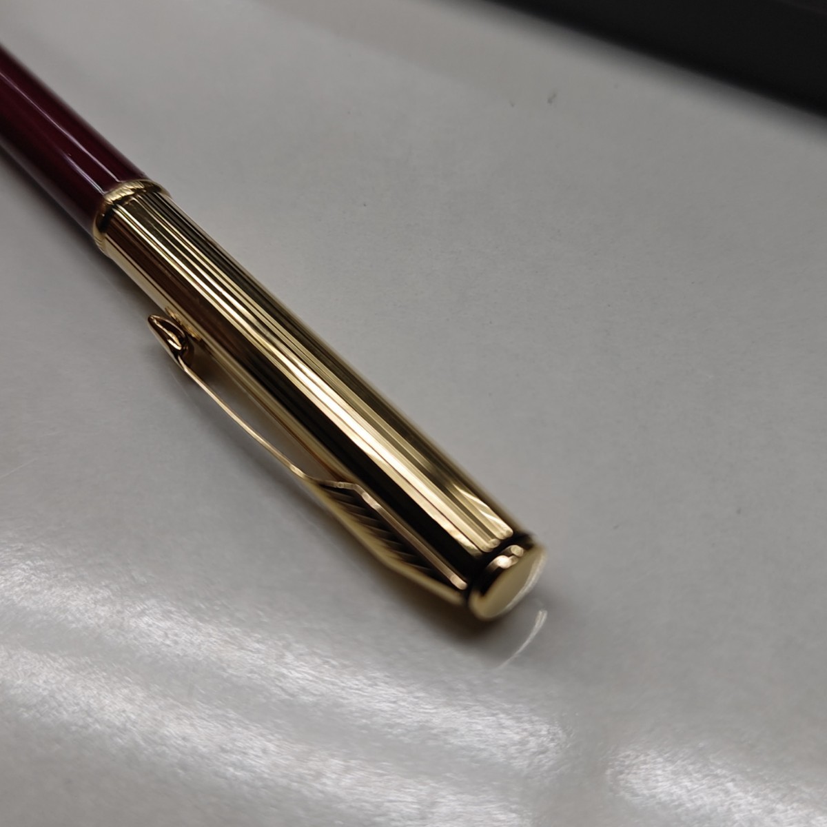 パーカー PARKER Arrow Clip ボールペン ボルドー×ゴールド　ツイスト　 筆記具 文房具 元箱有り 筆記可能　箱に汚れ　ま_画像5