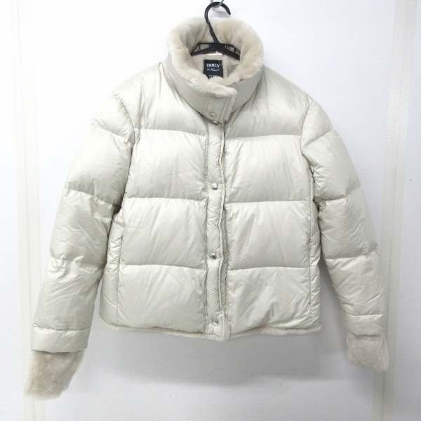 エンメティ EMMETI ダウンジャケット サイズ40 M - アイボリー レディース 冬物 美品 ジャケット