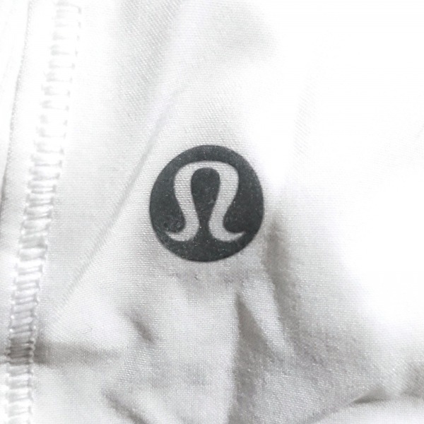 ルルレモン lululemon ブルゾン サイズ4 XL - 白 レディース 長袖/ジップアップ/ゴア切替/バックギャザー/春/秋 美品 ジャケット_画像3