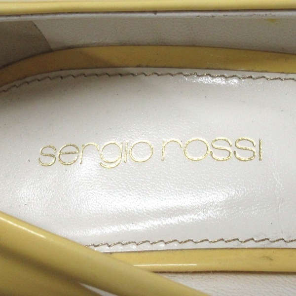 セルジオロッシ sergio rossi パンプス 39 - エナメル（レザー）×金属素材 ベージュ×ゴールド レディース 靴の画像5