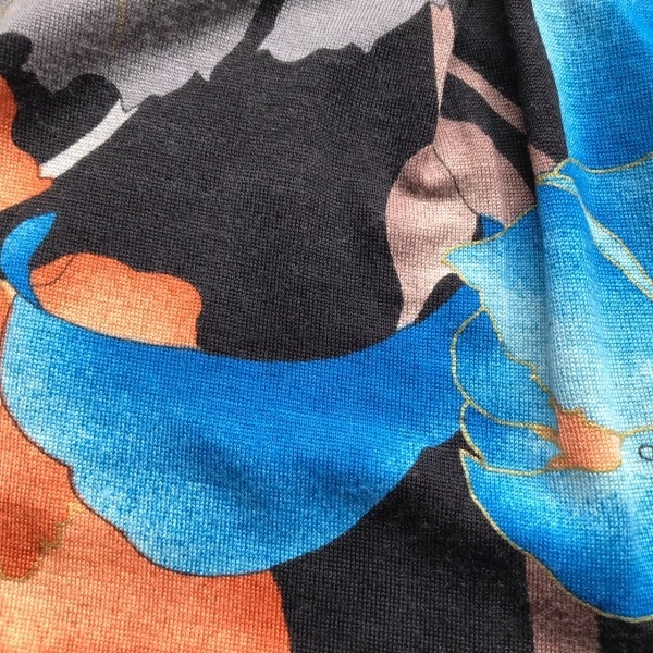 レオナール LEONARD 七分袖カットソー サイズM - 黒×オレンジ×マルチ レディース クルーネック/ウール/シルク/花柄 美品 トップスの画像7