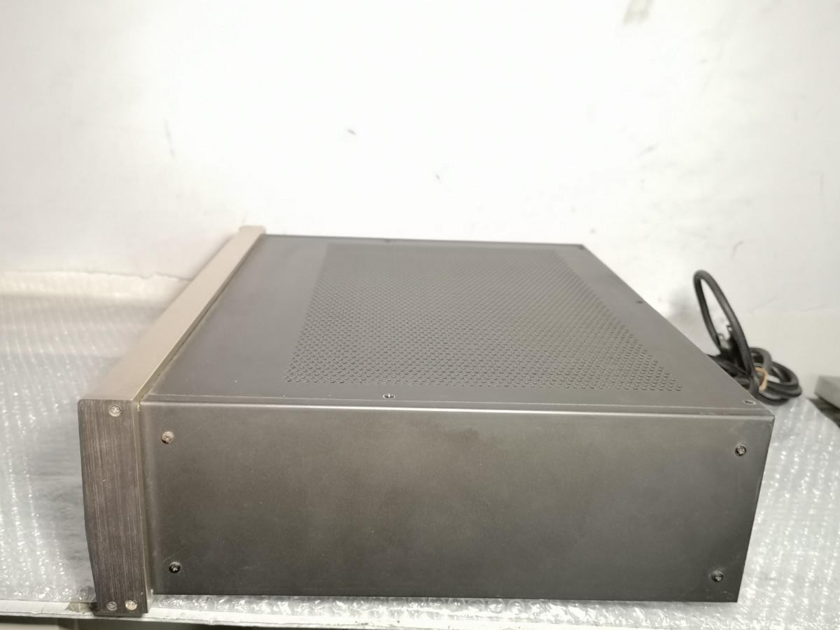 [ジャンク プリメインアンプ 綺麗] Accuphase E-302