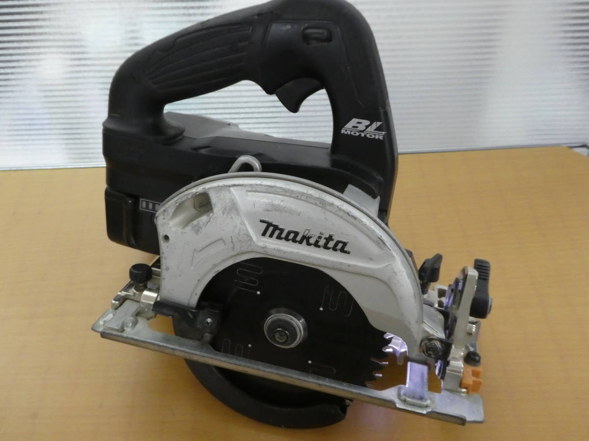 ☆ マキタ 125mm充電式マルノコ HS471D 18V バッテリー付き 中古品 動作確認済み 1円スタート ☆_画像1