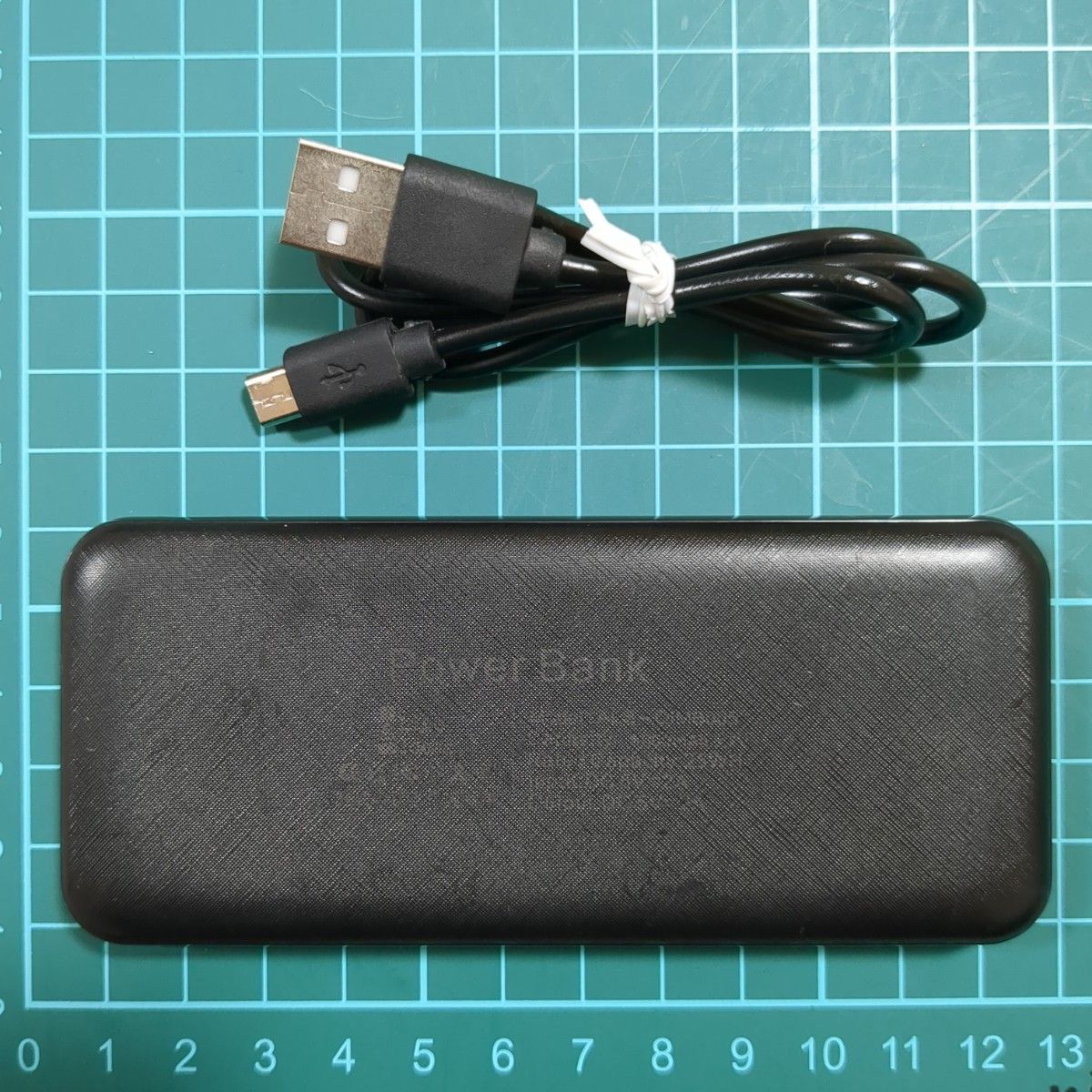 薄い 軽い おしゃれ Power Bank 6000mAh