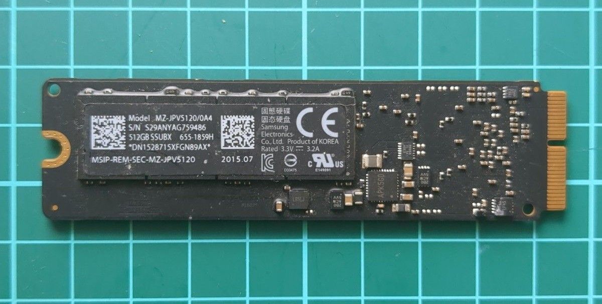 Apple純正品 Macbook用 SSD 512GB