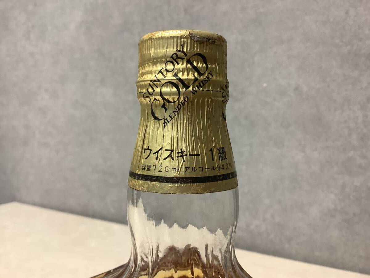 N 1円〜 SUNTORY サントリー GOLD ゴールド / ウイスキー 1級 古酒 / 720ml 42% /保管品 ラベル痛み有_画像4