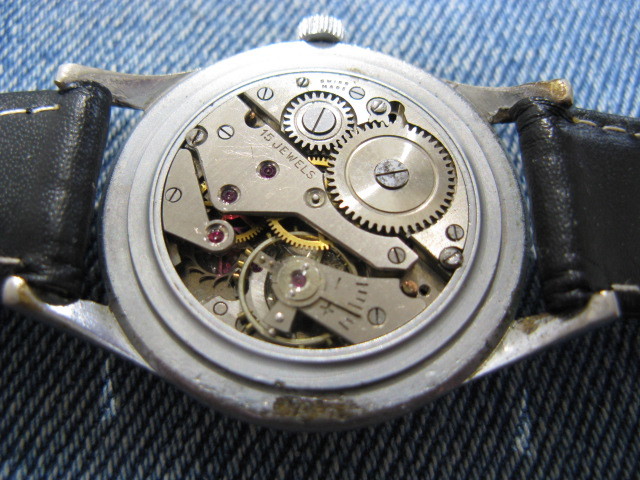 1940年代 AVIA 33mm ミリタリー アンティーク手巻腕時計 稼働品 注油済み _画像6