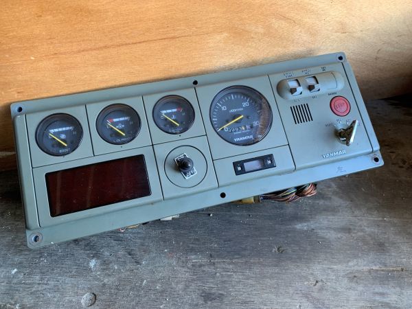 Yahoo!オークション - 【現状品】YANMAR ヤンマー メーター Yahoo!オークション - 【現状品】YANMAR ヤンマー メーター