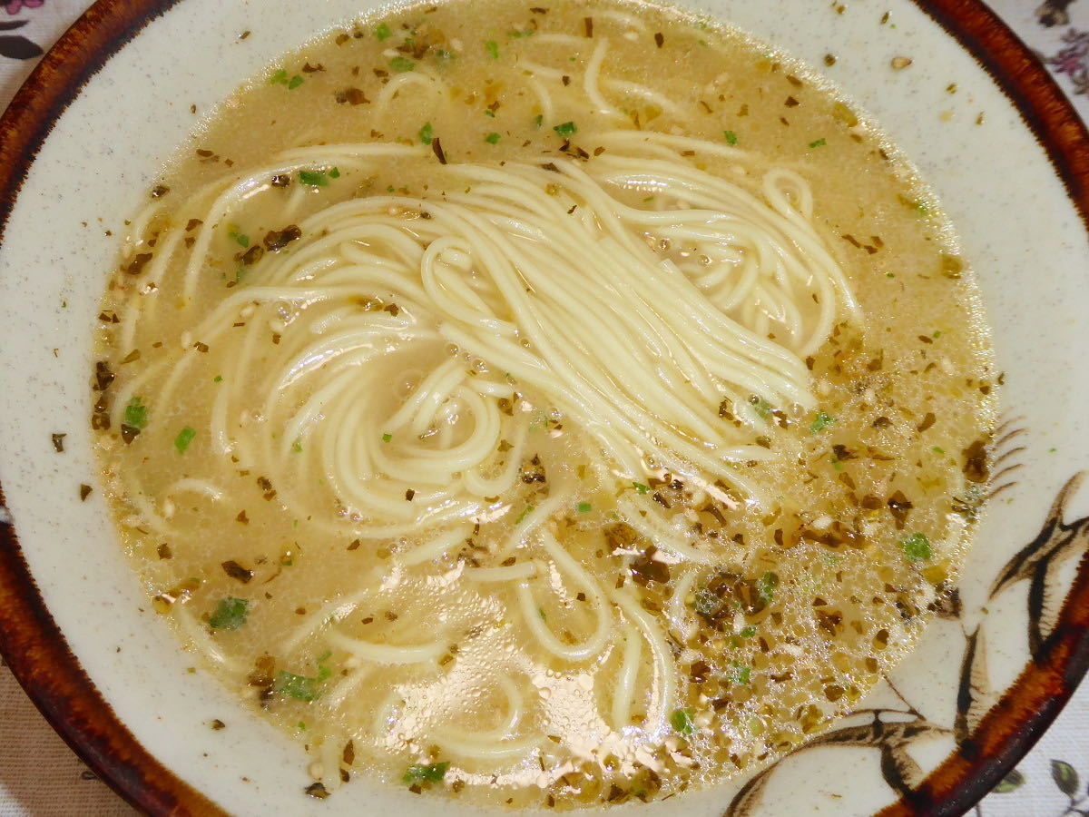 大人気 　激うま　　九州博多　辛子高菜風味 豚骨ラーメン 棒ラーメン マルタイ　オススメ　2188_画像5