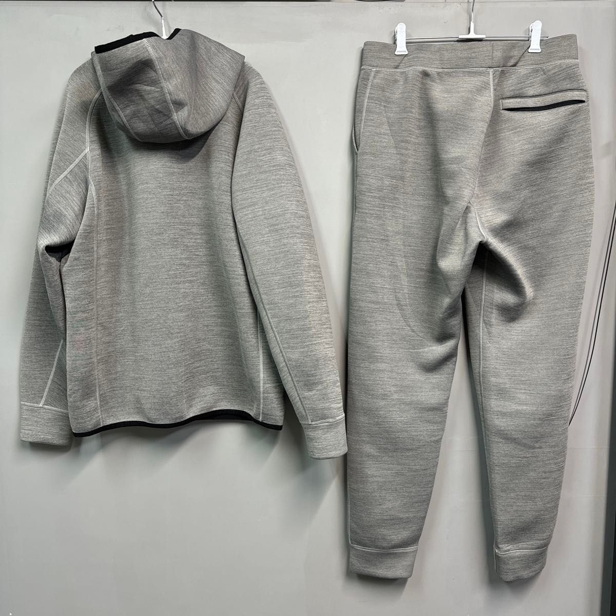 UNIQLO ウルトラストレッチ ドライスウェットパンツ フルジップ UNIQLO ウルトラストレッチ ドライスウェットパンツ フルジップ