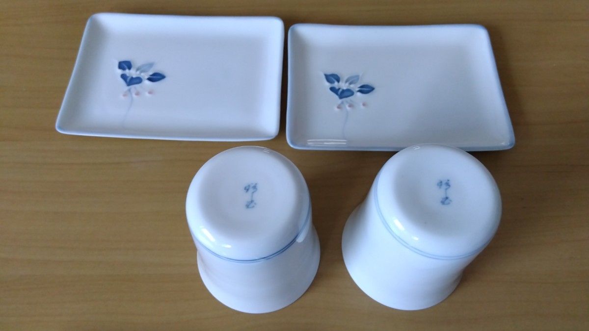 湯呑み　２客　菓子皿４枚　小皿　銘々皿　昭和レトロ