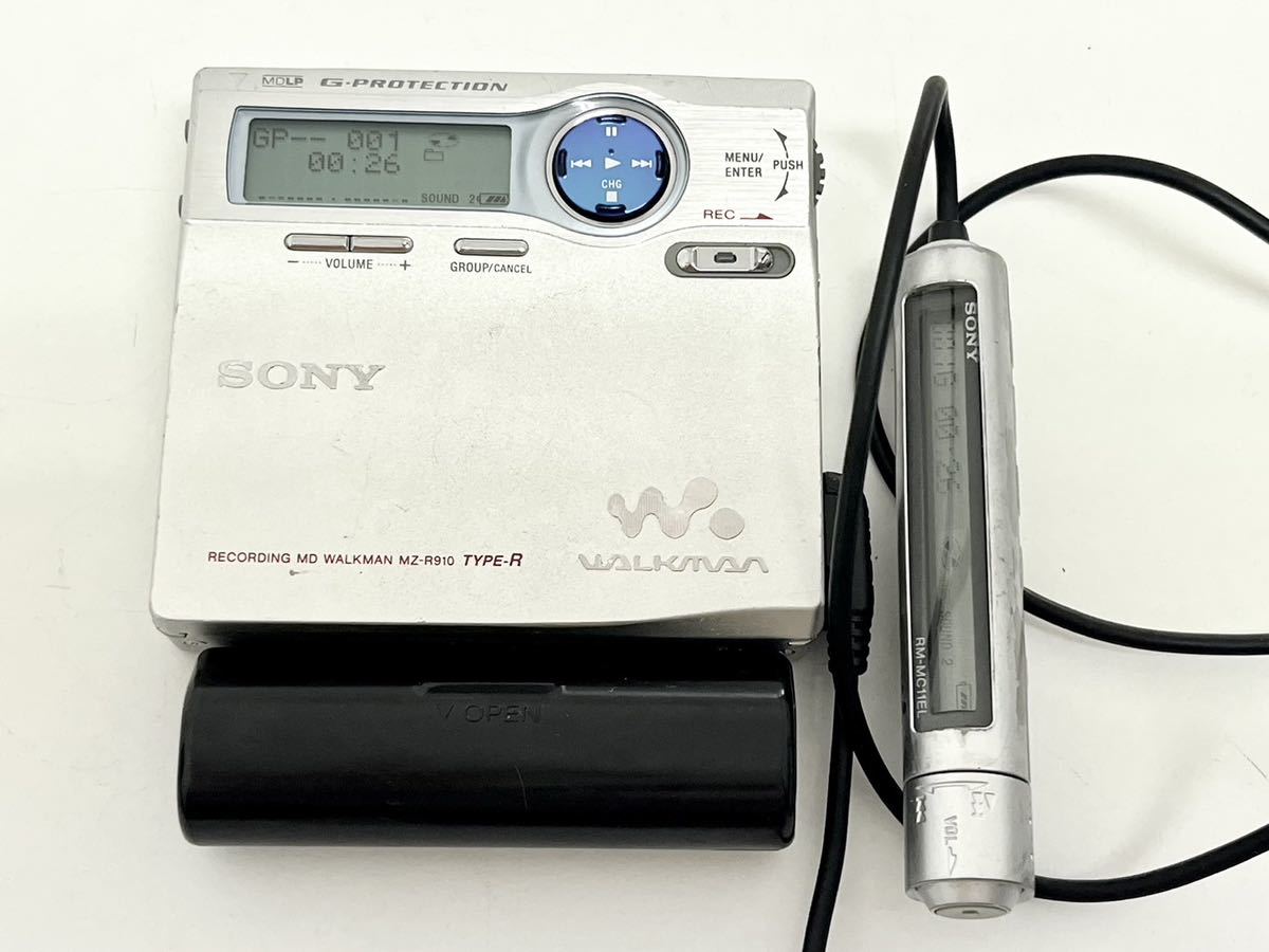 2h SONY ソニー MD WALKMAN MZ-R910 TYPE-R ポータブル MDプレーヤー ウォークマン リモコン 外付け乾電池ケース 付き_画像1