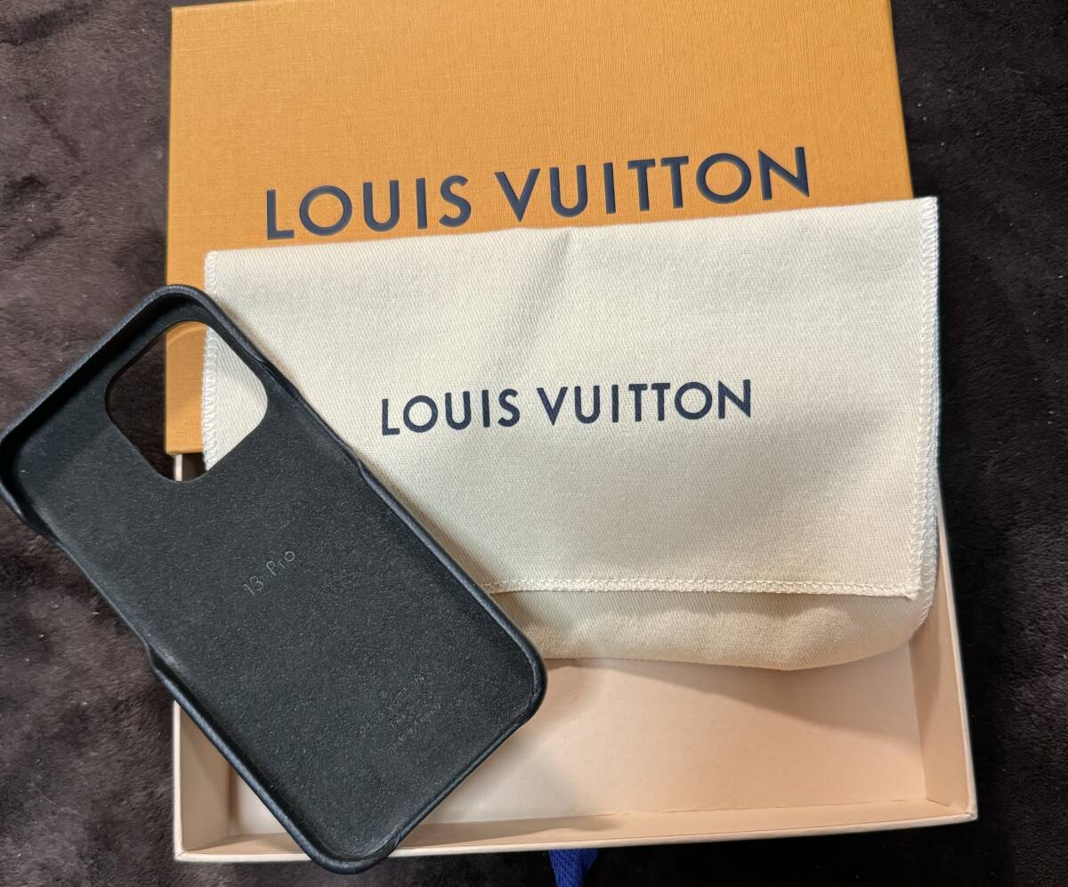 【LOUIS VUITTON】ルイヴィトン iPhone スマホケース 13pro グレー 美品の画像2