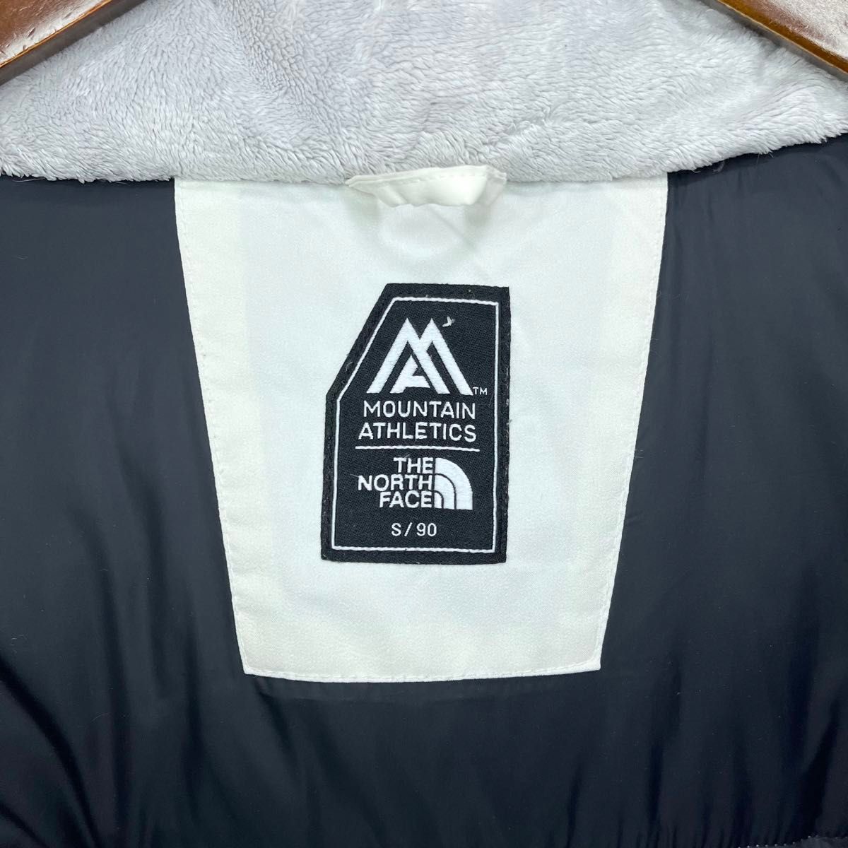 人気 THE NORTH FACE ダウンコート ホワイト メンズS グース 人気 THE NORTH FACE ダウンコート ホワイト メンズS グース