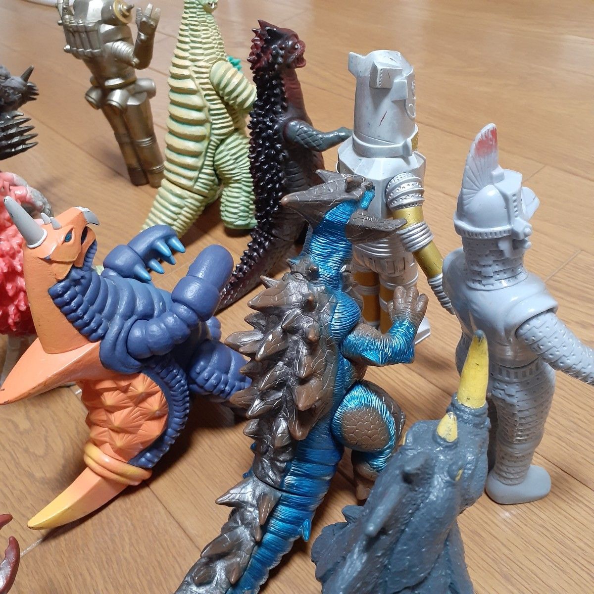スーパーセール 目玉商品 ウルトラマン 怪獣 15体|Yahoo!フリマ(旧 フィギュア ソフビ その他