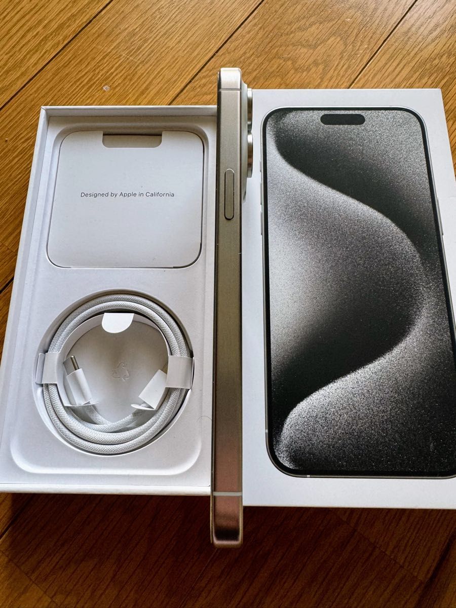 Apple iPhone 15 Pro Max ホワイトチタニウム 256GB SIMフリー Apple iPhone 15 Pro Max ホワイトチタニウム 256GB SIMフリー