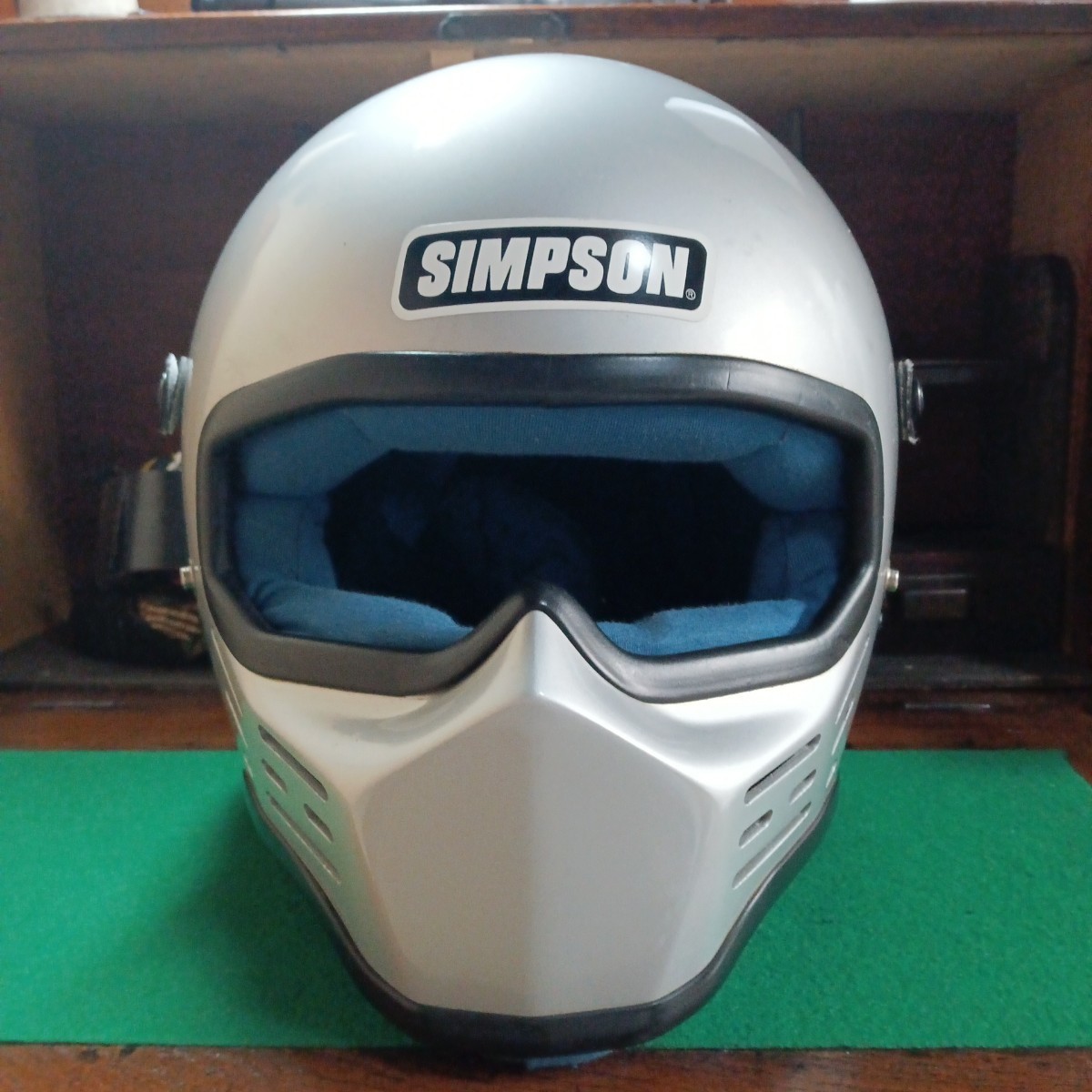 シンプソンヘルメット Ｍ10の画像1