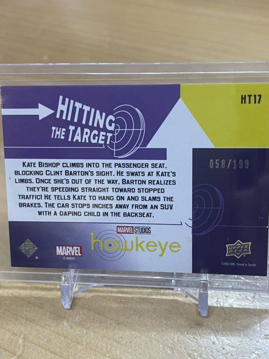 HANG ON! HITTING THE TARGET 2023 Upper Deck Marvel Hawkeye 199枚限定 パラレル ホークアイ_画像2