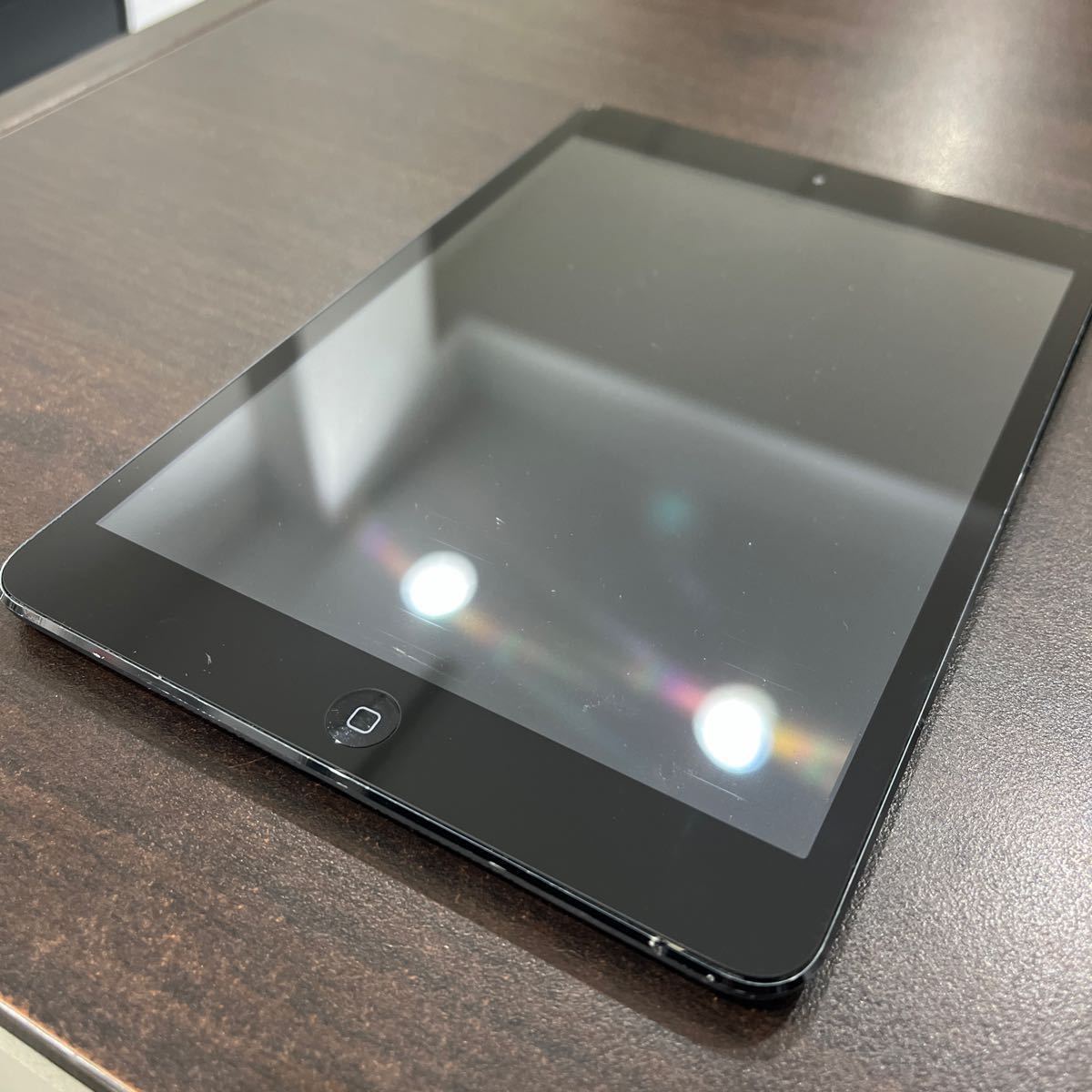 Apple Wi-Fiモデル iPad mini （第1世代）32GB ブラック ＆ ストレート 【アクティベーションロック】_画像4