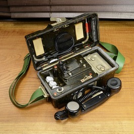 ドイツ軍放出品 フィールドフォン NVA 野戦電話 FF-63S [ 可 ] 独軍放出品 military 国家人民軍の画像6