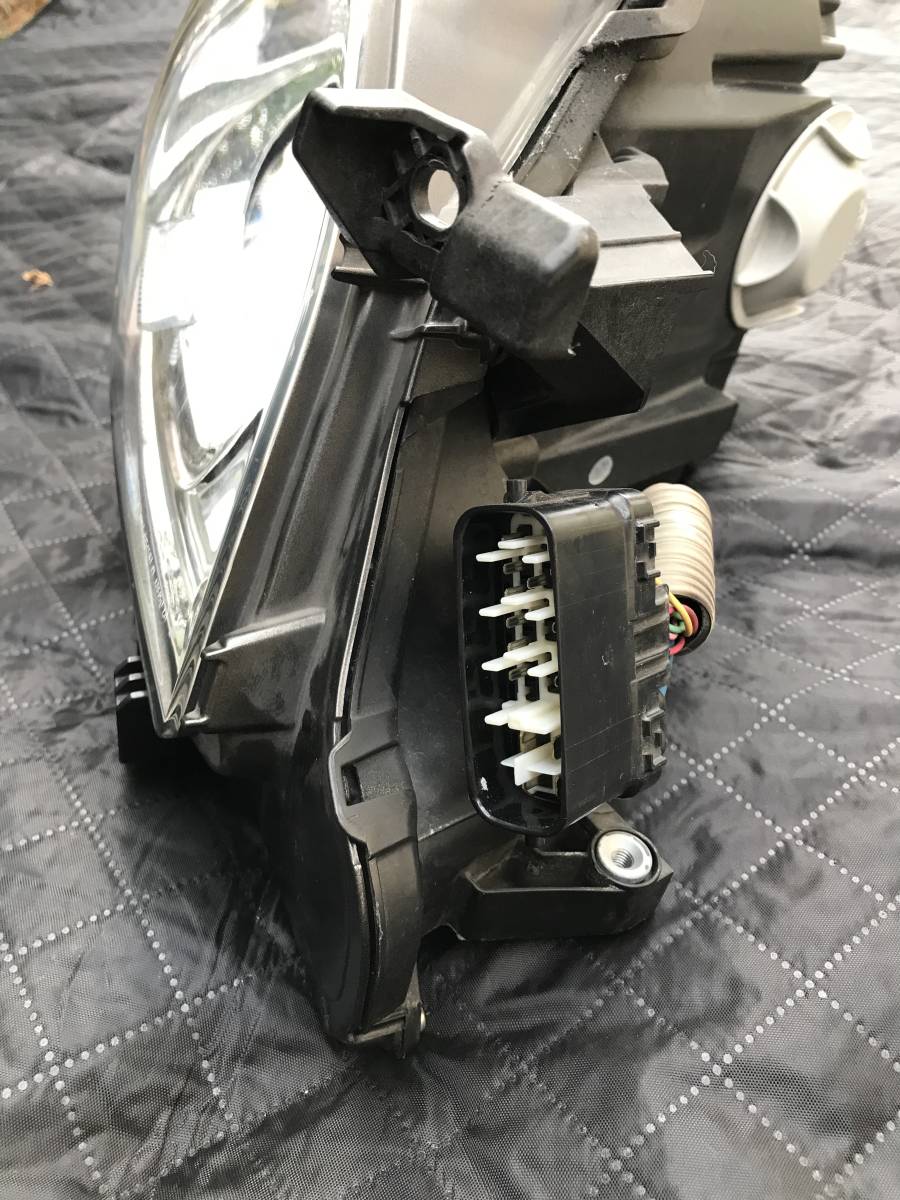 レクサスLS 純正LEDヘッドライト右(81110-50691) LS460/600 後期 レクサスLS 純正LEDヘッドライト右(81110-50691) LS460/600 後期