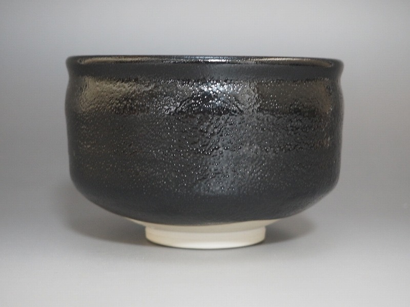 Bibian 比比昂- A2254 瀬戸焼兎月窯杉浦文泰作干支馬茶碗 Bibian 比比昂- A2254 瀬戸焼兎月窯杉浦文泰作干支馬茶碗