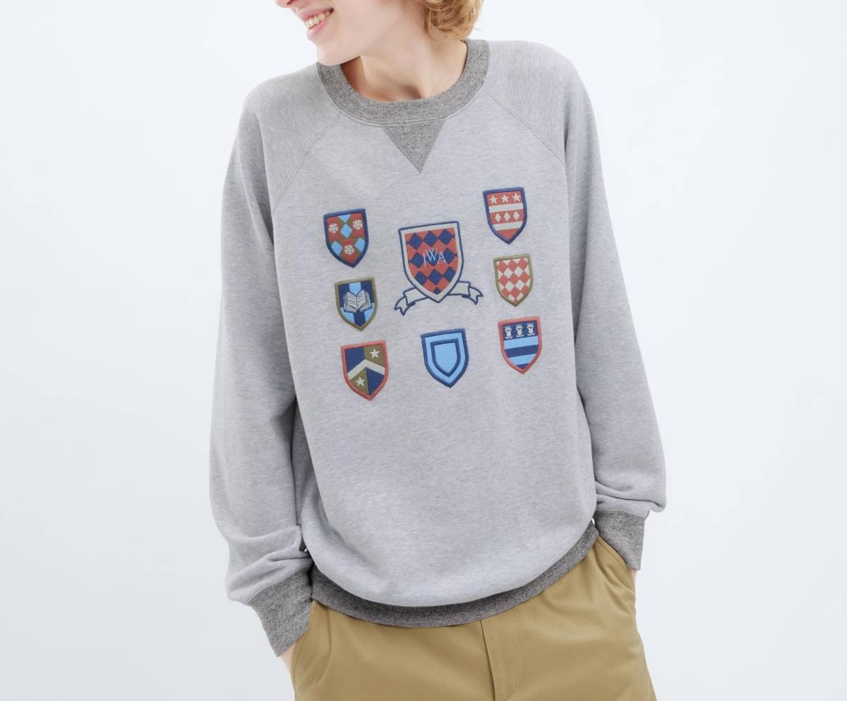 XL/美品/UNIQLO ユニクロ JWアンダーソン/メンズ ワッペン 長袖トレーナー プルオーバー LL オーバーサイズ 大きめ コラボ JWANDERSON 中古_モデル着用画像ご参考までに。