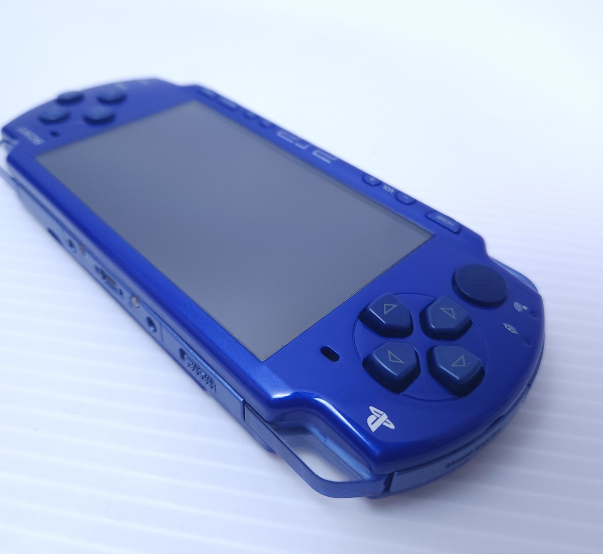 レトロゲーム / 動作品 ソニー SONY PSP-2000 ソニー PSP-2000 本体 +32MB メモリカード/ゲームソフト/ 希少品 (H-5)の画像4
