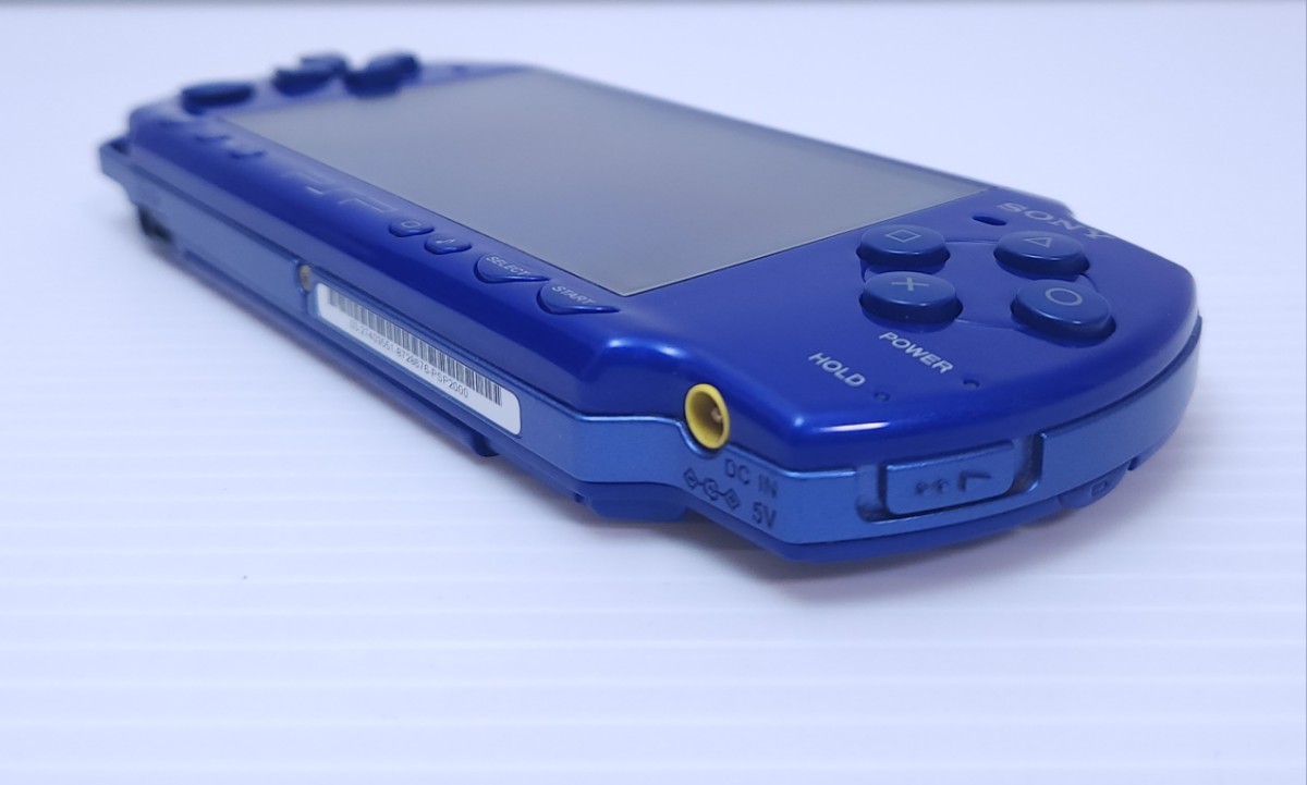 レトロゲーム / 動作品 ソニー SONY PSP-2000 ソニー PSP-2000 本体 +32MB メモリカード/ゲームソフト/ 希少品 (H-5)の画像5