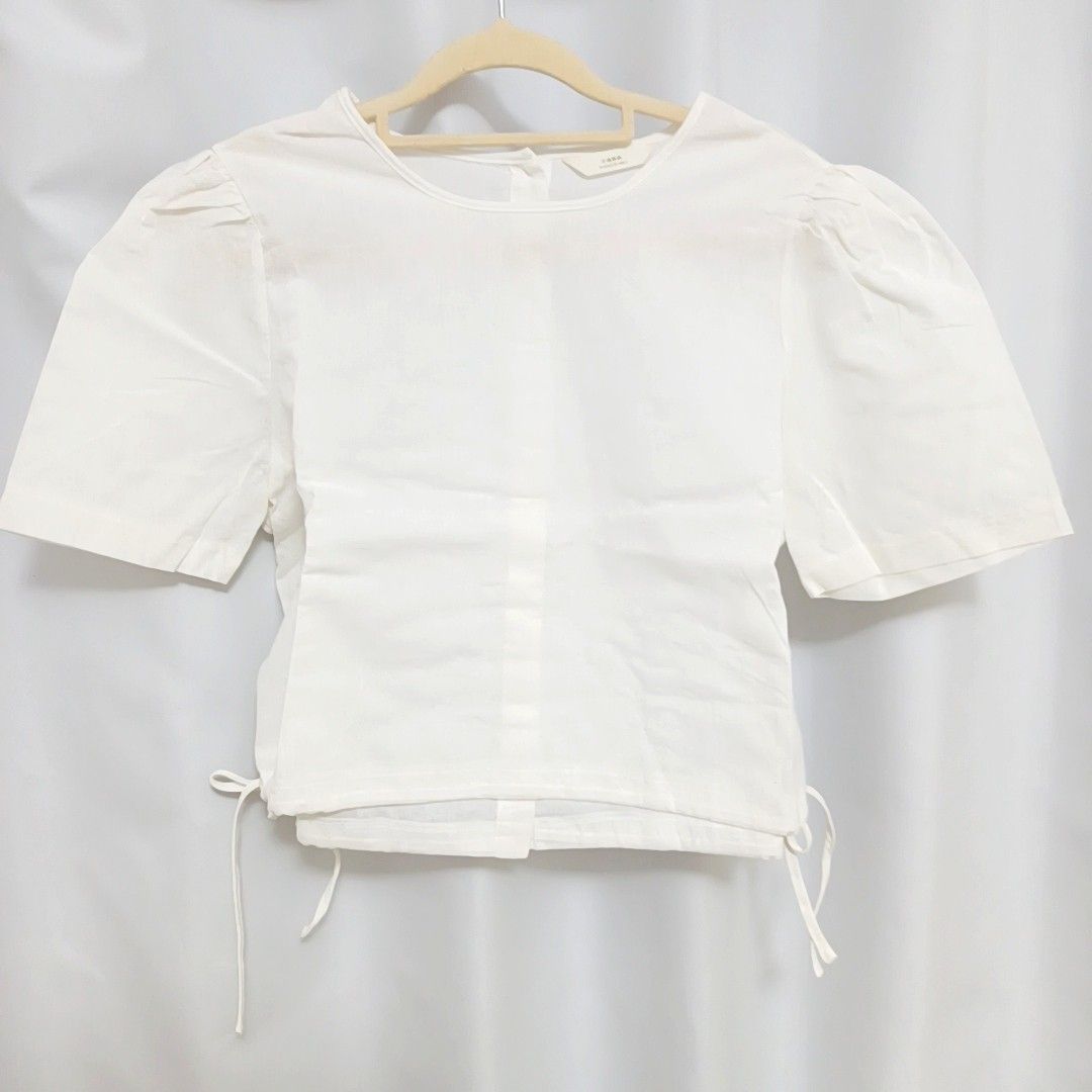 〈新品未使用〉DHOLIC　ホワイトリボン半袖ブラウス　韓国ファッション カットソー ブラウス 半袖 ホワイト トップス 白 